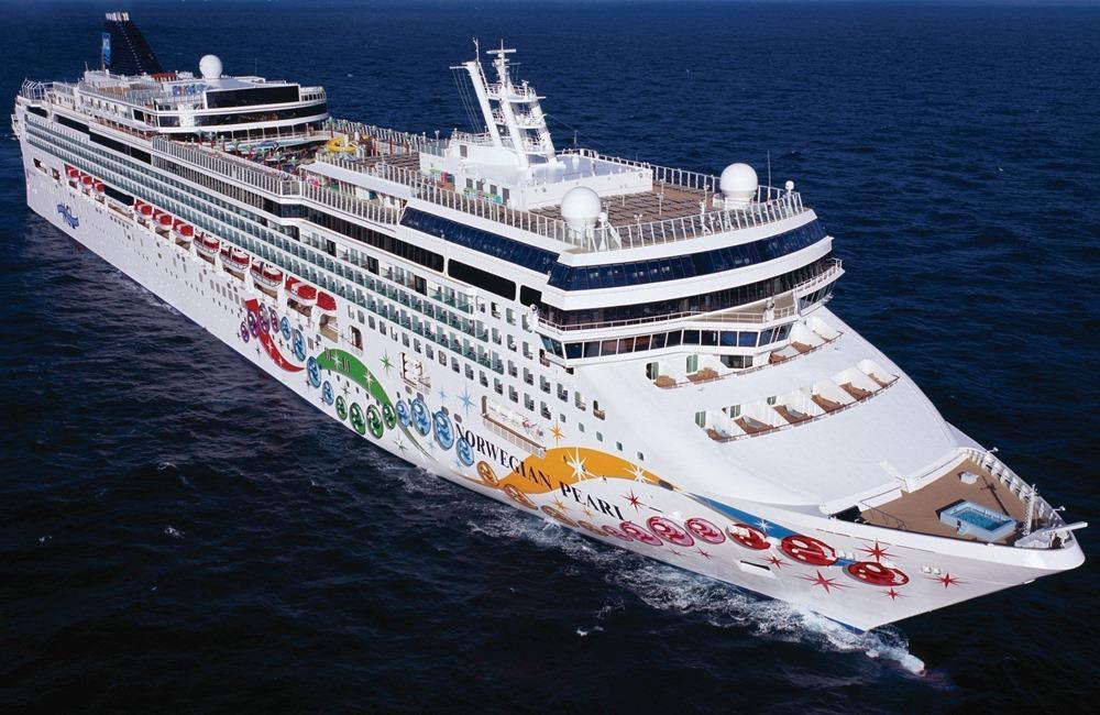 NCL Norwegian Pearl cruise ship