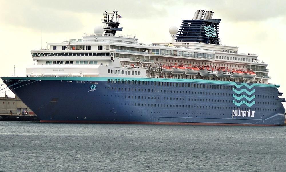 Pullmantur Horizon cruise ship