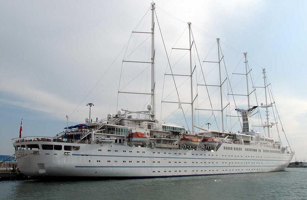 Windstar Wind Surf cruise ship