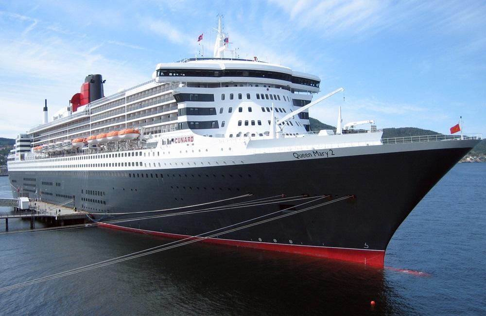 Cunard QM2 flagship