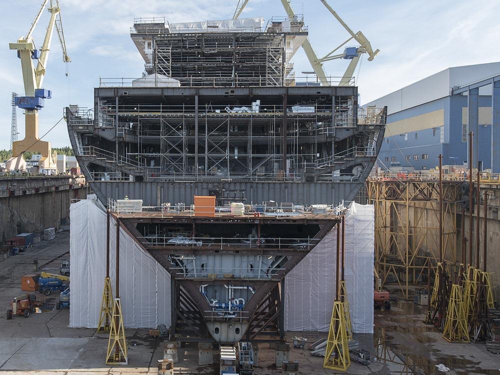 TUI Mein Schiff 2 cruise ship construction