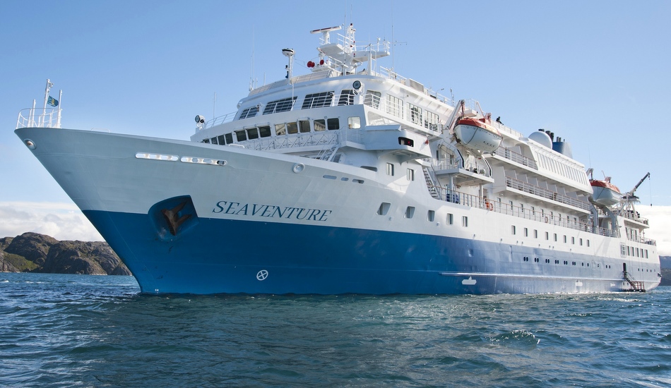 MS Seaventure cruise ship (MS Bremen)