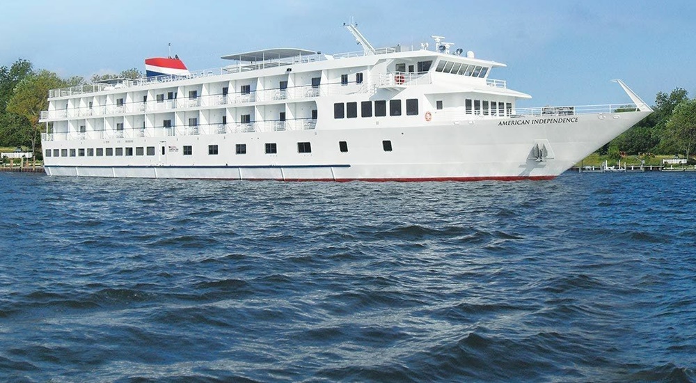 American Independence cruise ship (ACL)