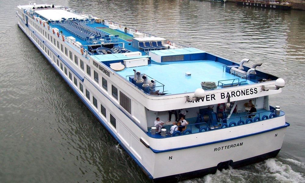 THE B cruise ship (Uniworld) River Baroness