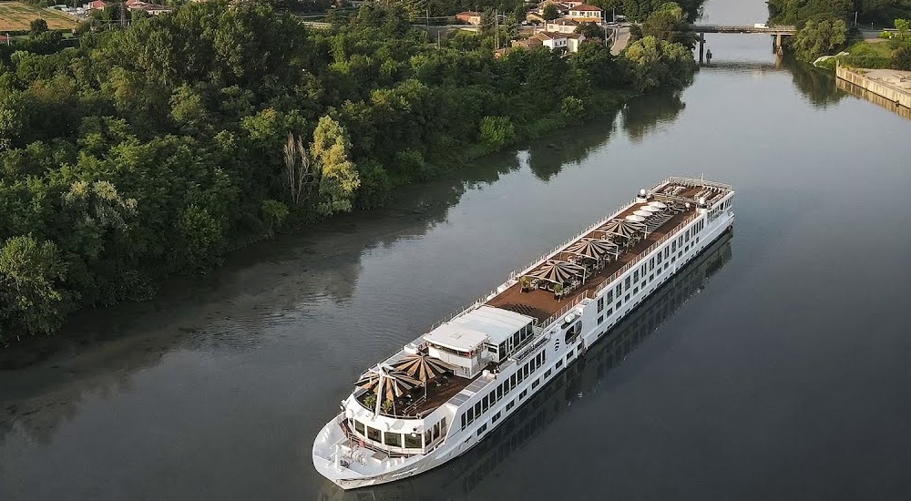 SS La Venezia ship photo