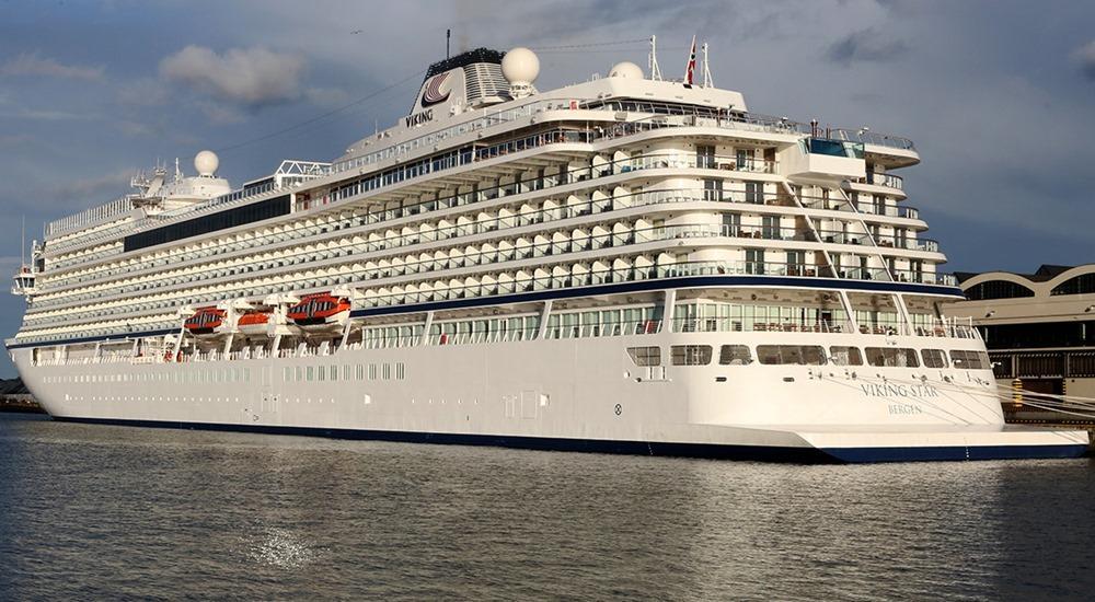 viking star cruise ship current position