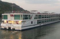 Scenic Pearl cruise ship photo