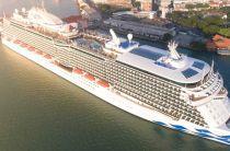 Climate action protesters target Majestic Princess cruise ship in Otago Harbour/Dunedin NZ