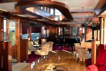 Spirit of Chartwell barge cruise ship (Piano Bar)