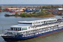 MS Alexander Borodin cruise ship (Tikhi Don) Russia