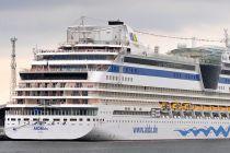 AIDAblu cruise ship changes itinerary due to the wildfires in Greece