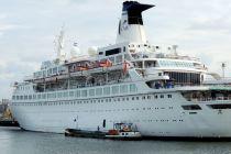 mv Discovery cruise ship (CMV)