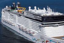 NCL-Norwegian Epic becomes floating hotel at Port Marseille (France)