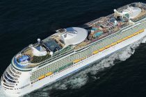 Navigator Of The Seas cruise ship (Royal Caribbean)