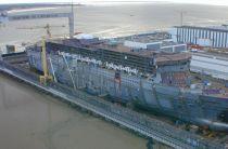 RMS Queen Mary 2 cruise ship construction