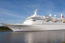 Black Watch Enters Newcastle Harbour