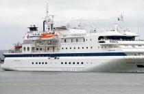 Silver Discoverer cruise ship (Clipper Odyssey)