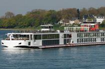 Viking Cruises' Kvasir riverboat collides with a cargo ship in heavy fog near Wesel (Germany)